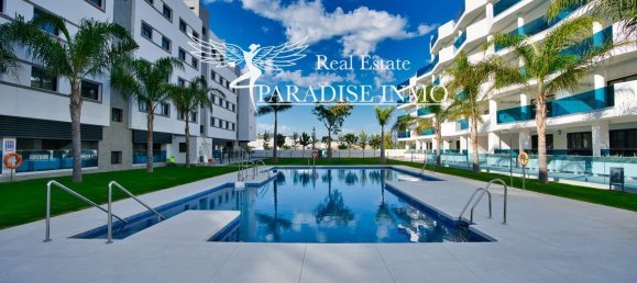 3 bedrooms Penthouse in Malaga, Spain No. 14076 12