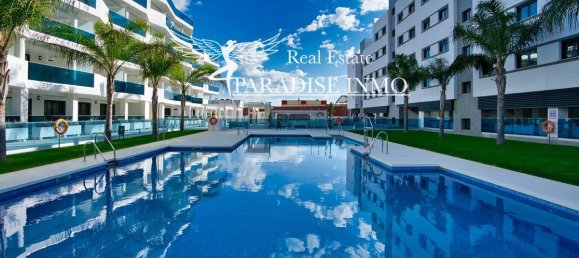 3 bedrooms Penthouse in Malaga, Spain No. 14076 11