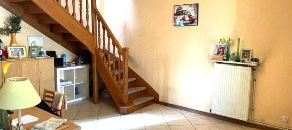 Casa de 3 dormitorios en Drancy, France No. 180752 6