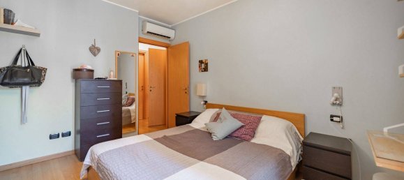 2 bedrooms Apartment in Milan, Italy No. 355059 12