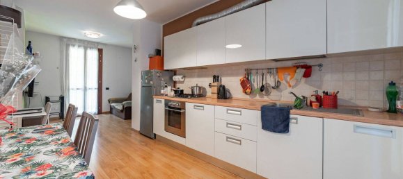 2 bedrooms Apartment in Milan, Italy No. 355059 7