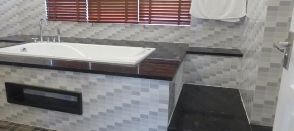 3 bedrooms Apartment in Tay Ho, Vietnam No. 4035 2