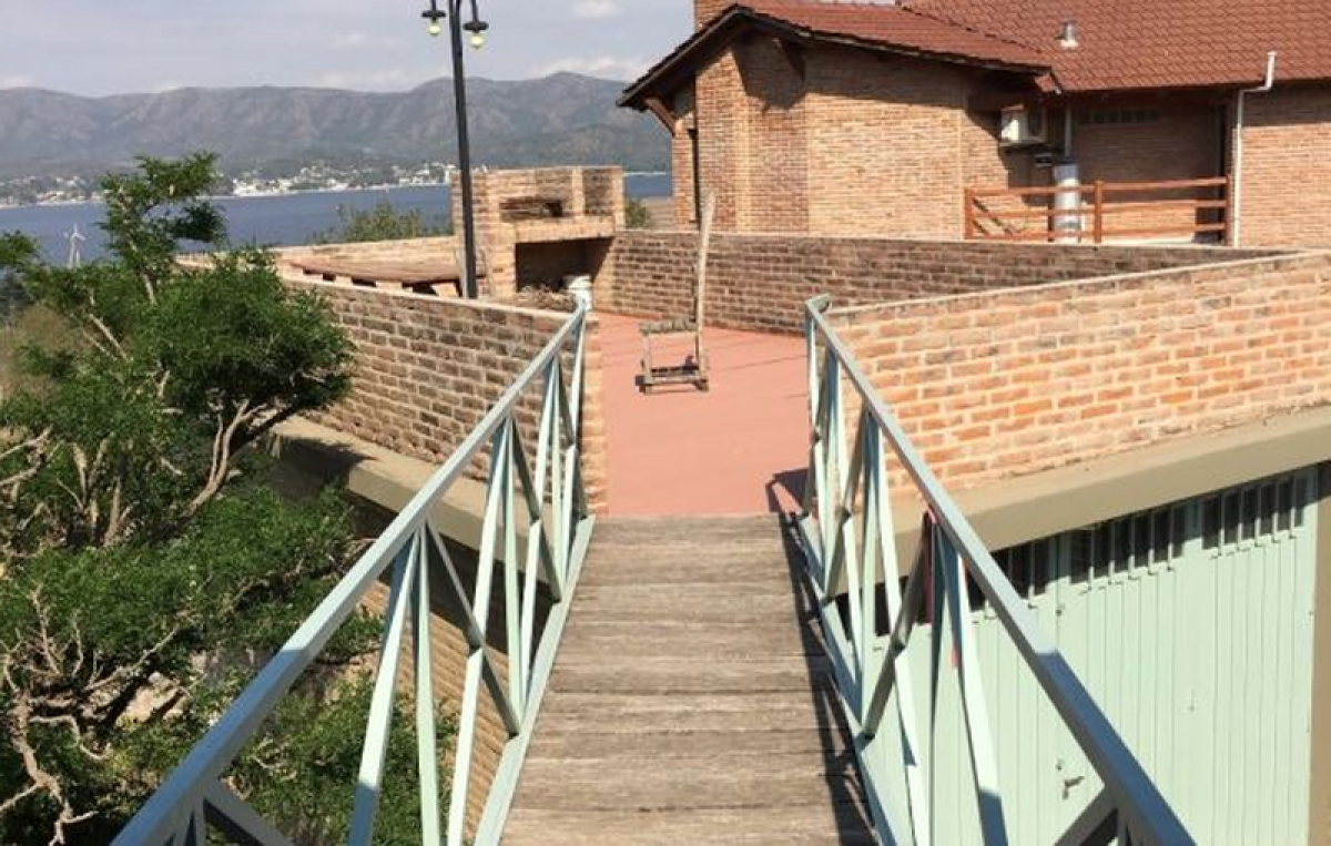 3 bedrooms House in Cordoba, Argentina No. 2460