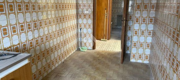 3 rooms Apartment in Atripalda, Italy No. 136910 13