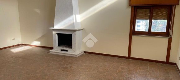 3 rooms Apartment in Atripalda, Italy No. 136910 6