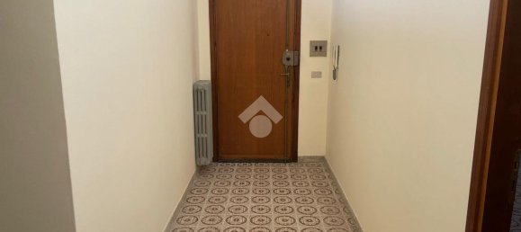 3 rooms Apartment in Atripalda, Italy No. 136910 5