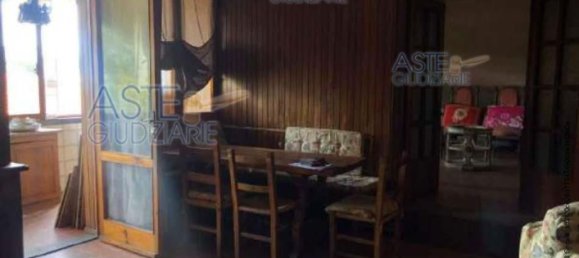 Квартира с 8 комнатами в Камайоре, Италия № 197061 8