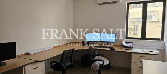 Bureau à Swatar, Malta 119m² No. 12845 4