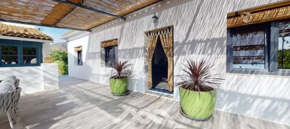 3 bedrooms House in Velez-Malaga, Spain No. 43081 2