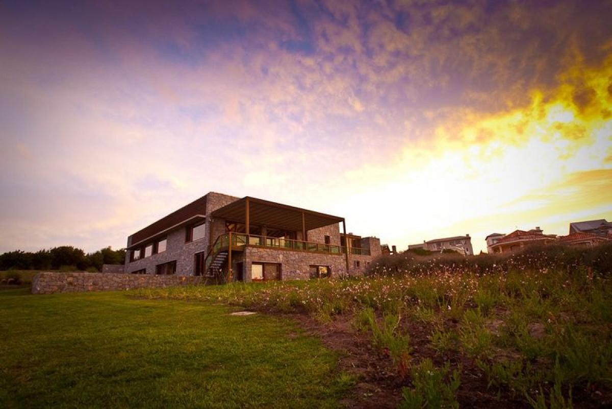 7 bedrooms House in Maldonado, Uruguay No. 12640