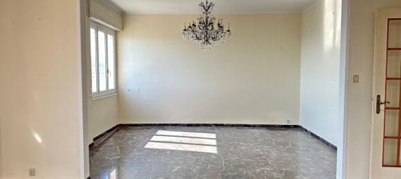 6-salle Appartement à Genoa, Italy No. 39193 7