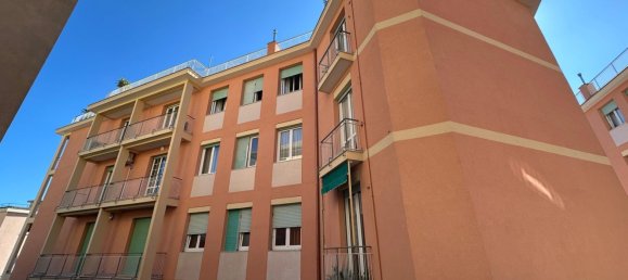 6-salle Appartement à Genoa, Italy No. 39193 31