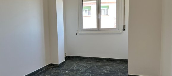 6-salle Appartement à Genoa, Italy No. 39193 19