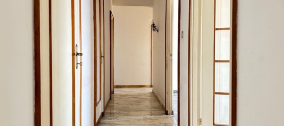 6-salle Appartement à Genoa, Italy No. 39193 10