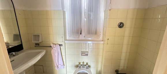 6-salle Appartement à Genoa, Italy No. 39193 34