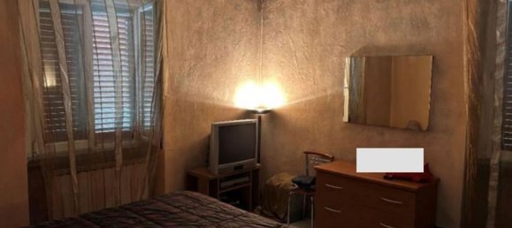 2-salle Appartement à Legnano, Italy No. 331456 8