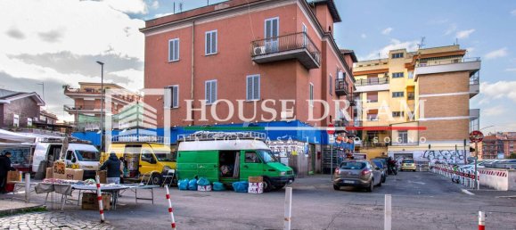 3 Schlafzimmer Wohnung in Rome, Italy, Nr. 284640 13