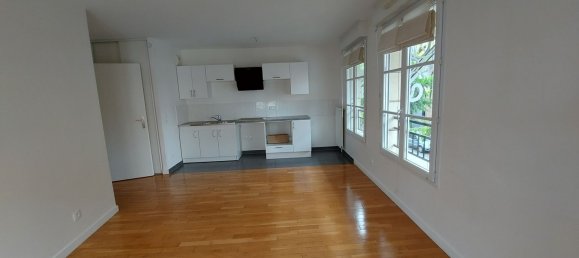 2 bedrooms Apartment in Chaville, France No. 179124 4