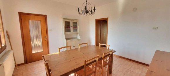 8-Zimmer Haus in Caerano di San Marco, Italy, Nr. 263909 10