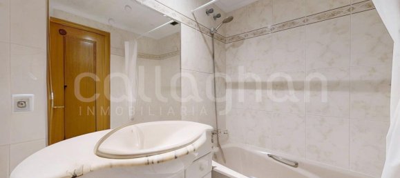 Ático de 3 dormitorios en Valencia, Spain No. 180485 27