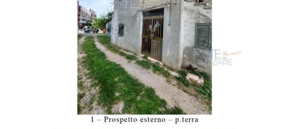 3 rooms Apartment in Pescara, Italy No. 238428 10