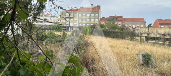 2000m² Land in Lisbon, Portugal No. 92526 5