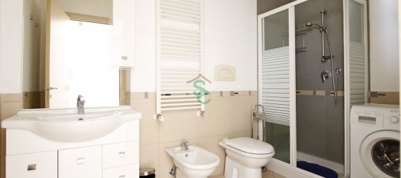 2 bedrooms Apartment in Florence, Italy No. 338093 8