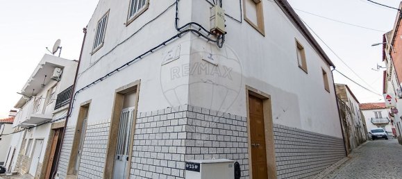 3 bedrooms House in Castelo Branco, Portugal No. 189158 35