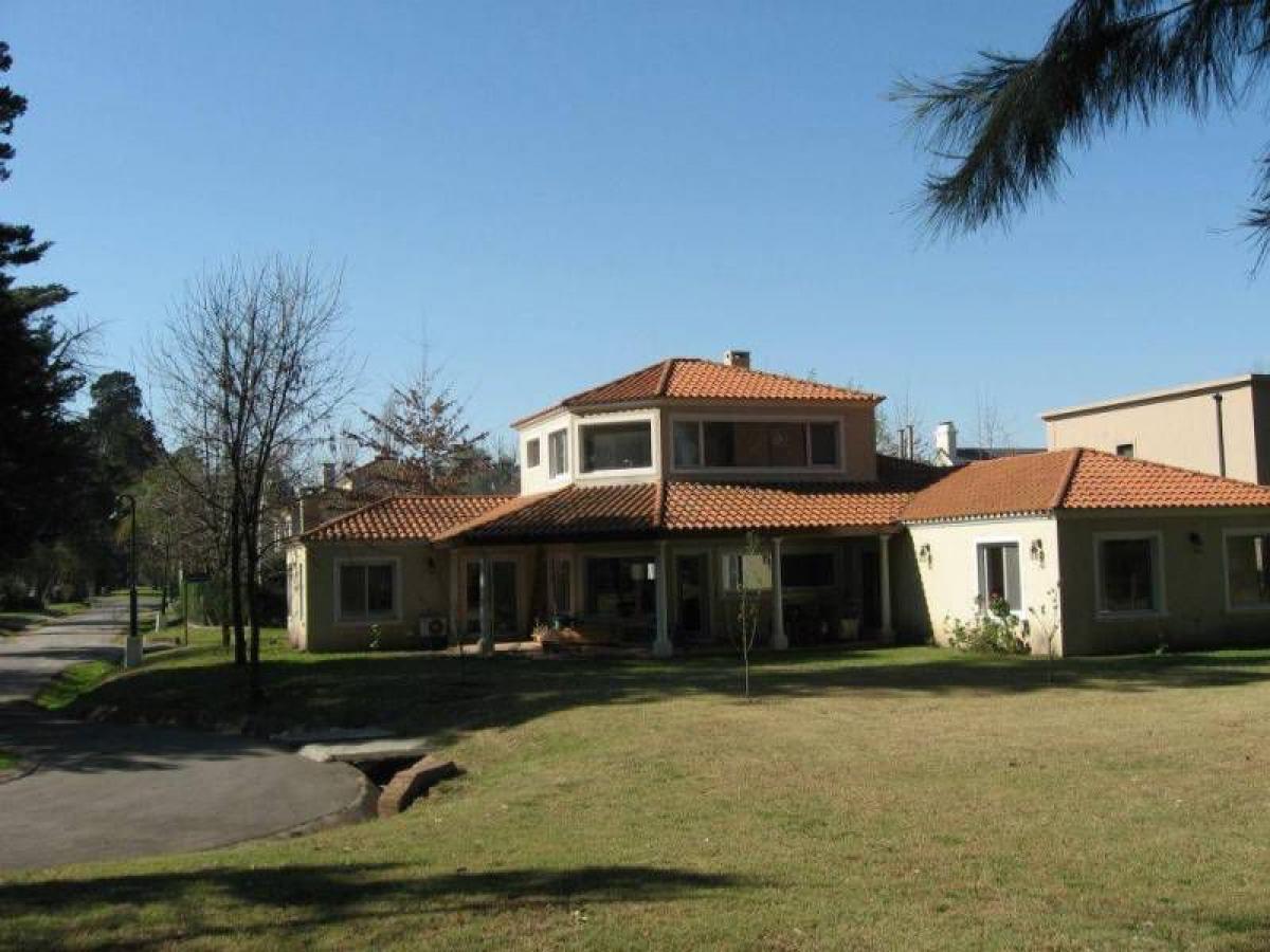 4 bedrooms House in Pilar, Argentina No. 2192