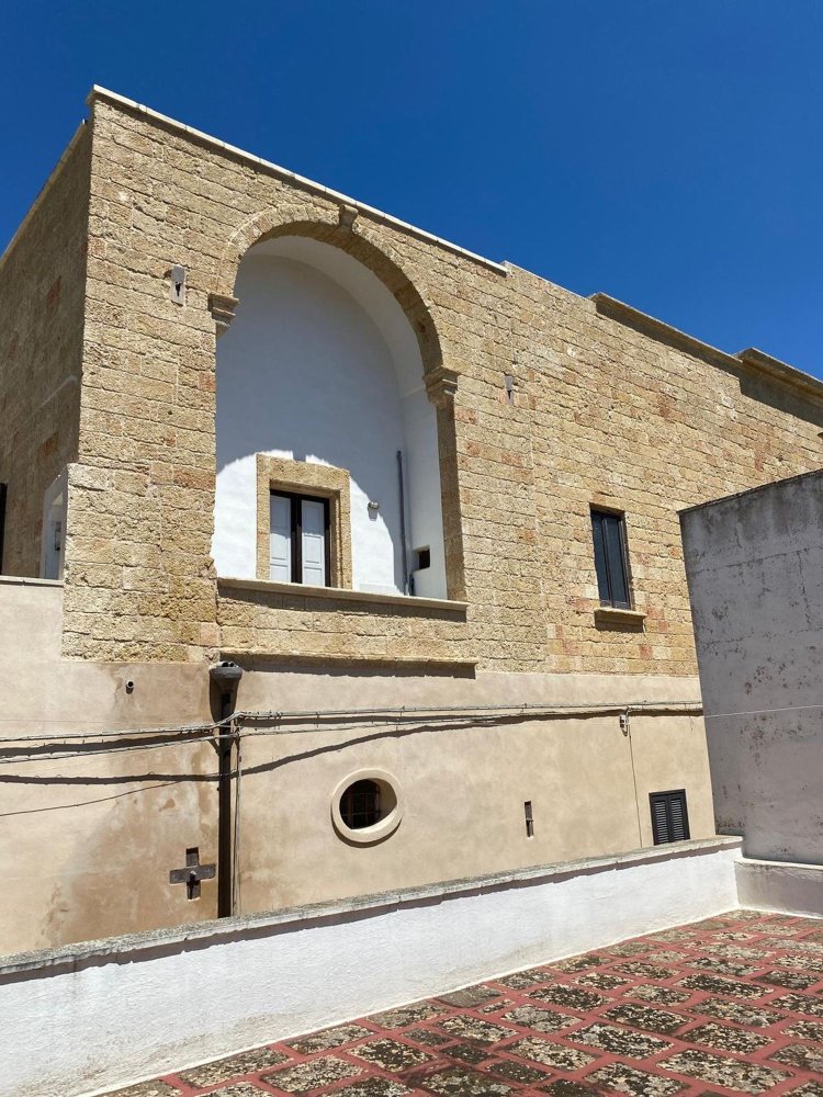 4 rooms Apartment in Salve, Italy No. 135575