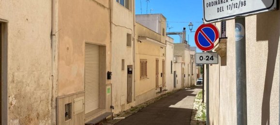 4 rooms Apartment in Salve, Italy No. 135575 20