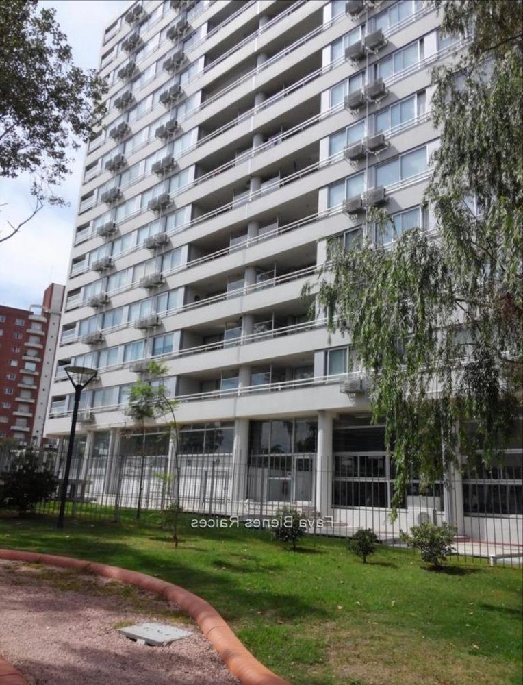 3 bedrooms Apartment in Montevideo, Uruguay No. 11965