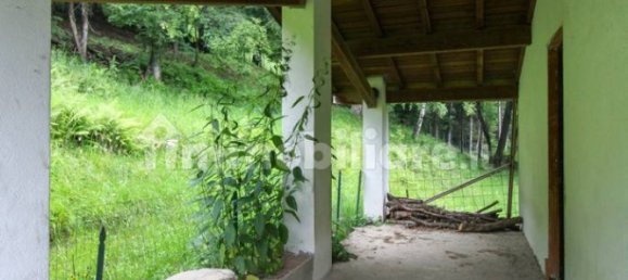 2 rooms House in Centro Valle Intelvi, Italy No. 158944 5