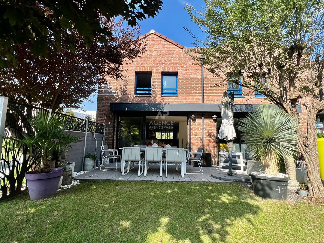 5 bedrooms House in Cergy, France No. 171327