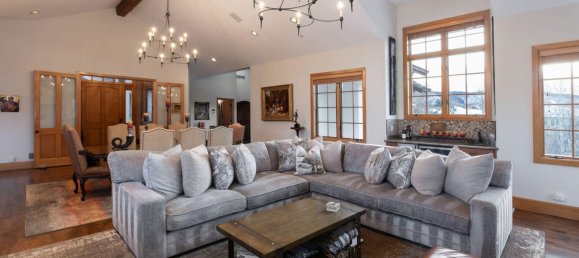 4 bedrooms Commercial property in Edwards, USA No. 263 17