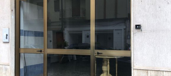 110m² Commercial property in Fasano, Italy No. 312481 3