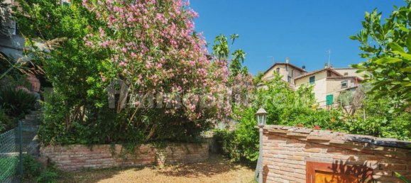 Дом с 3 спальнями в Палая, Италия № 44255 7