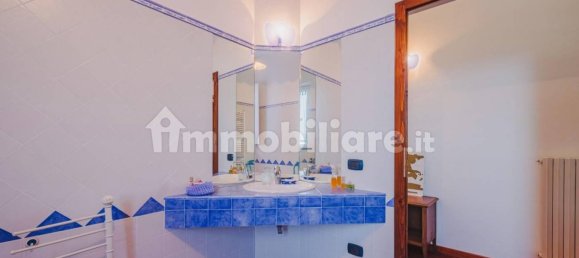 Дом с 3 спальнями в Палая, Италия № 44255 30