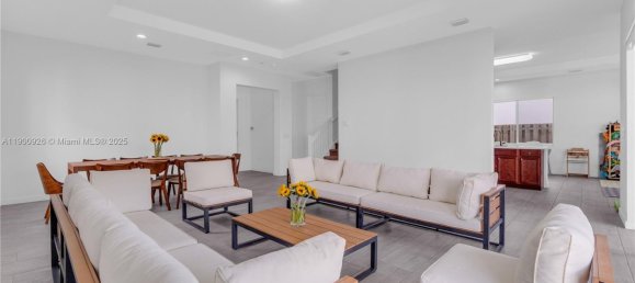5 dormitorios villa en venta en Miami, Miami-Dade, Florida, USA № 614247 6