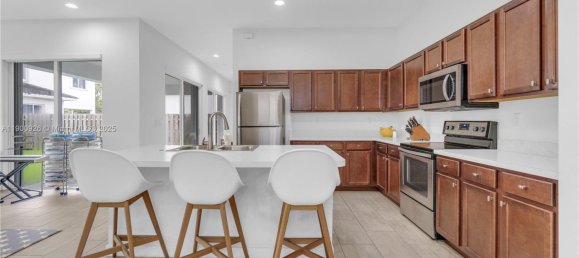 5 dormitorios villa en venta en Miami, Miami-Dade, Florida, USA № 614247 19