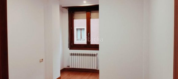2 Schlafzimmer Wohnung in Sant Joan de les Abadesses, Spain, Nr. 165994 7