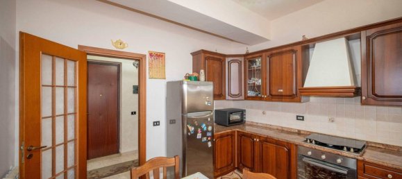 3 bedrooms Apartment in Messina, Italy No. 358902 9