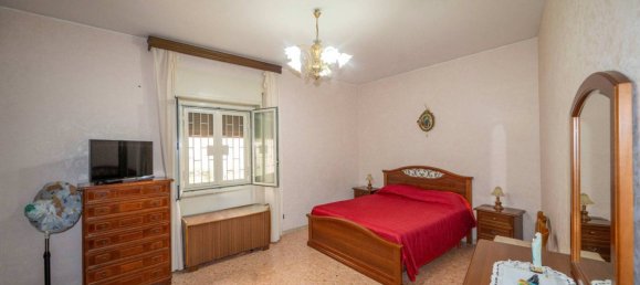 3 bedrooms Apartment in Messina, Italy No. 358902 26