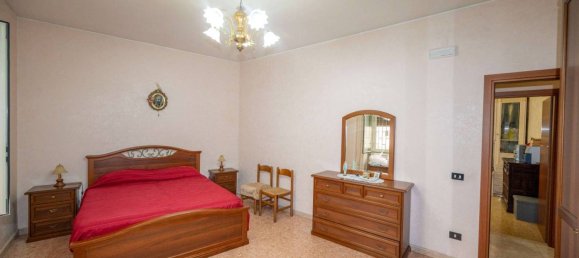 3 bedrooms Apartment in Messina, Italy No. 358902 22