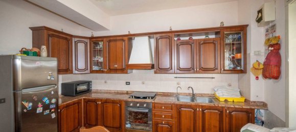 3 bedrooms Apartment in Messina, Italy No. 358902 10