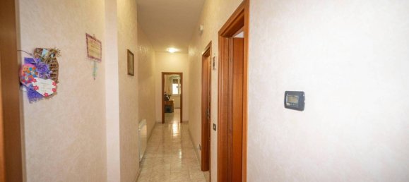 3 bedrooms Apartment in Messina, Italy No. 358902 12