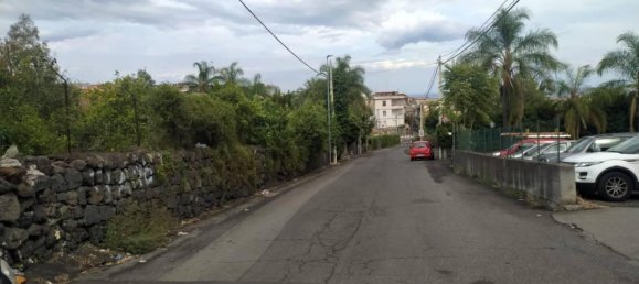 Земельный участок с 2 комнатами в Ачи Катена, Италия № 29367 11