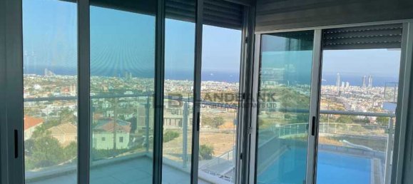 5 bedrooms Villa in Agios Athanasios, Cyprus No. 13737 6