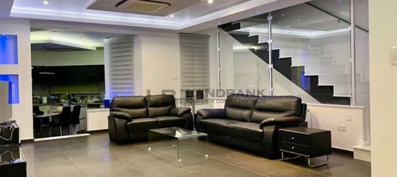 5 bedrooms Villa in Agios Athanasios, Cyprus No. 13737 13