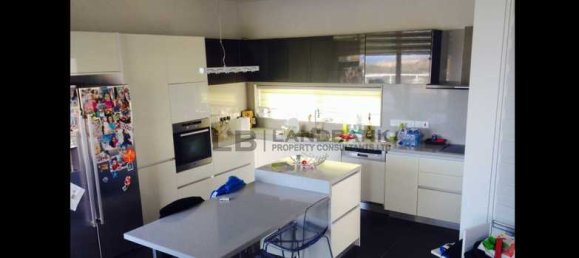 5 bedrooms Villa in Agios Athanasios, Cyprus No. 13737 10